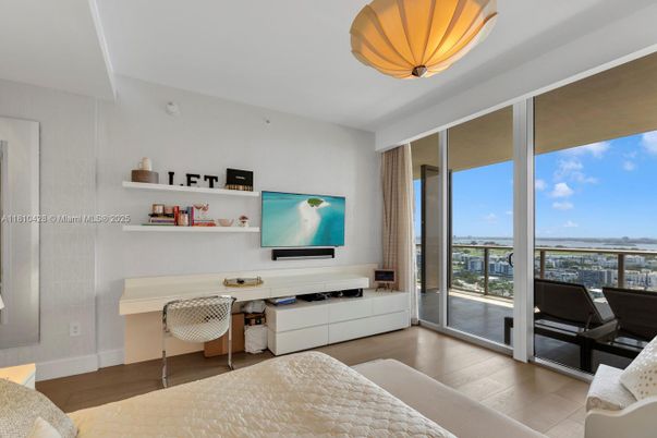 Bedroom, Home Office, Interior, Water, Wood Texture Flooring