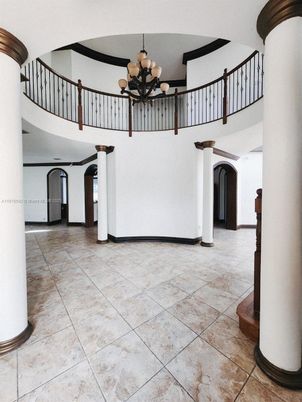 Chandelier, Interior