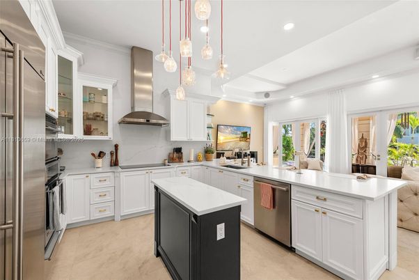 Interior, Kitchen, Pendant Lights, Recessed Lighting, Stainless Steel Appliances