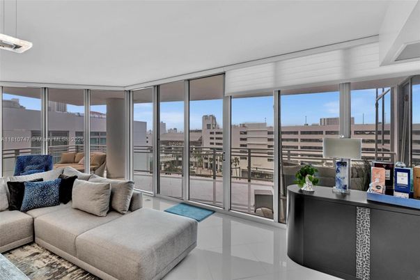 Interior, Living room, Sun Room, Water