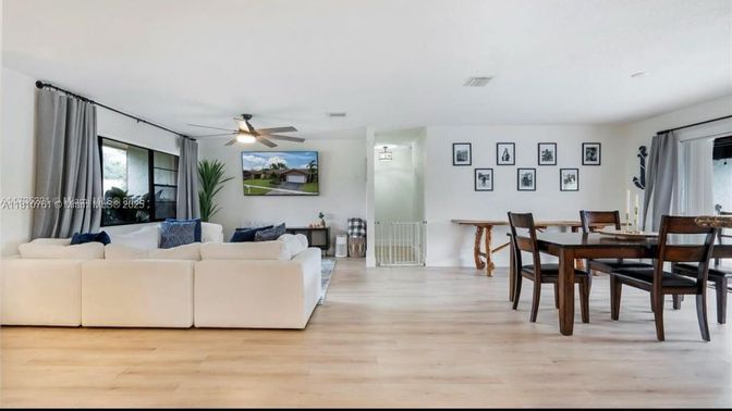 Dining room, Interior, Living room, Wood Texture Flooring