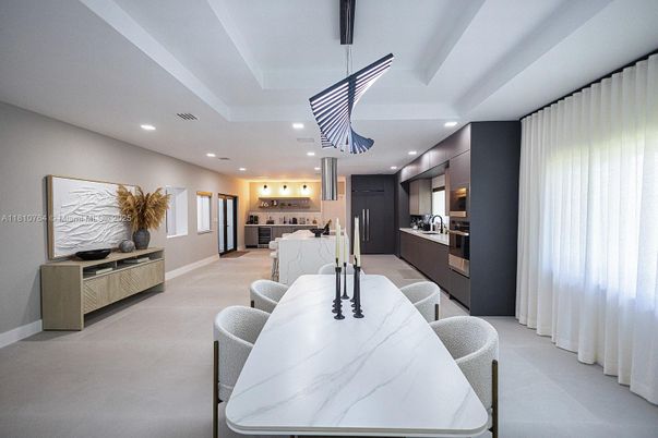 Dining room, Interior, Kitchen, Pendant Lights, Recessed Lighting, Stainless Steel Appliances