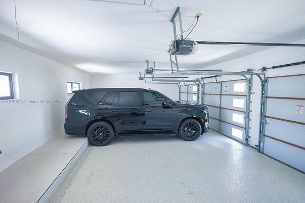 Garage, Interior