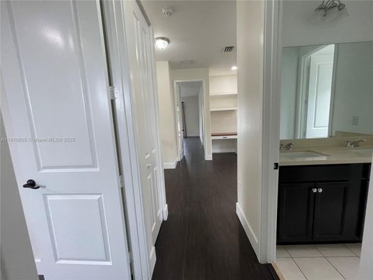Bathroom, Interior, Recessed Lighting, Wood Texture Flooring