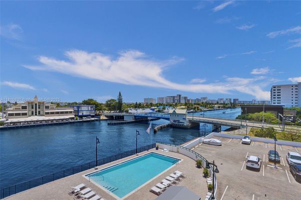 Exterior, Pool, Water