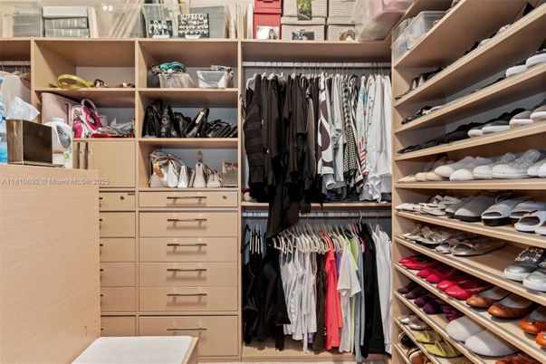 Interior, Walk-in Closets