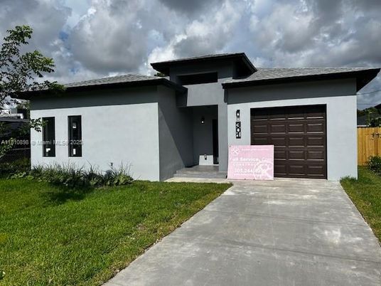 Attached, Exterior, Facade, Modern