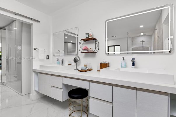 Bathroom, Dual Sink Vanities, Interior, Marble, Recessed Lighting