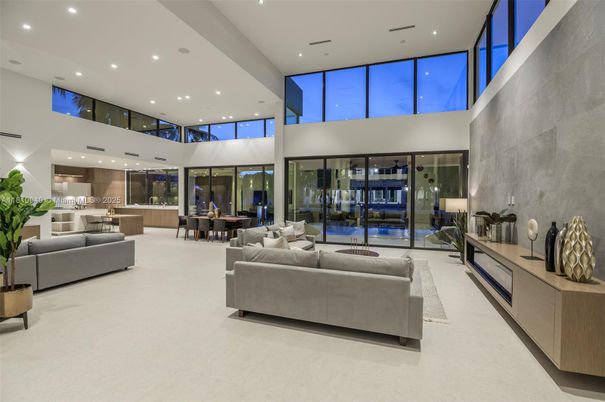 Dining room, Interior, Living room, Recessed Lighting