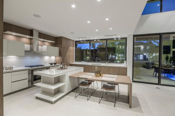 Interior, Kitchen, Recessed Lighting