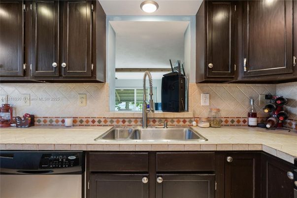 Interior, Kitchen, Tile Countertops