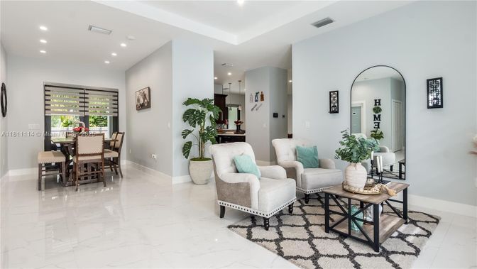 Dining room, Interior, Living room, Marble, Recessed Lighting