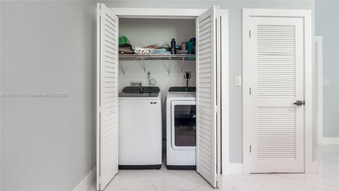 Interior, Marble, Utility Closets, Washer