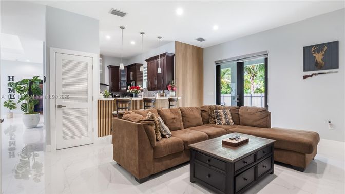 Interior, Kitchen, Living room, Marble, Pendant Lights, Recessed Lighting