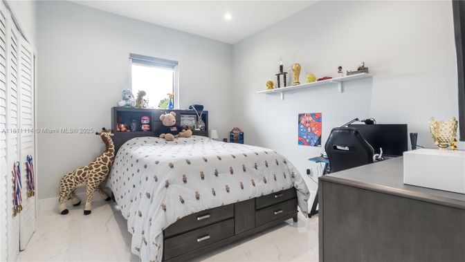 Bedroom, Interior, Marble, Recessed Lighting