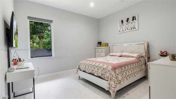 Bedroom, Interior, Marble, Recessed Lighting