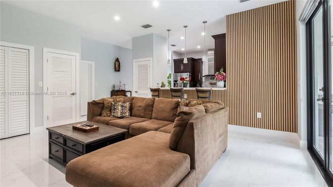 Interior, Kitchen, Living room, Marble, Pendant Lights, Recessed Lighting
