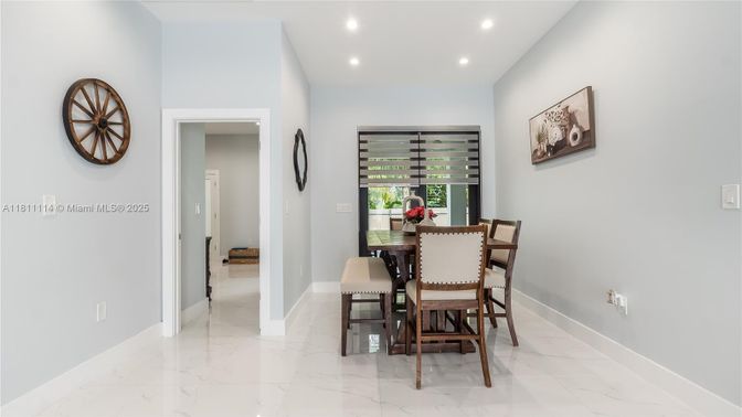 Dining room, Interior, Marble, Recessed Lighting