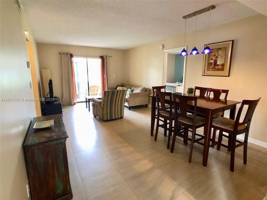 Dining room, Interior, Living room, Pendant Lights