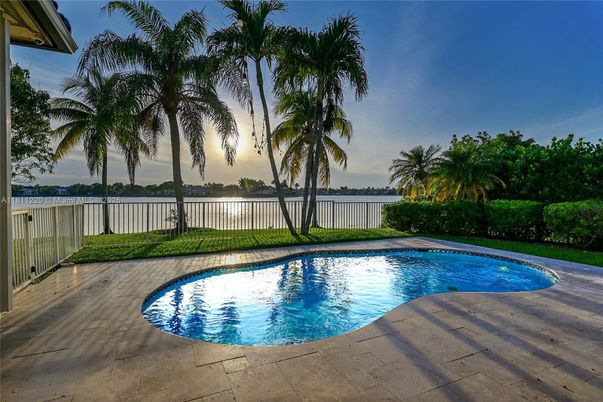 Exterior, Pool, Water