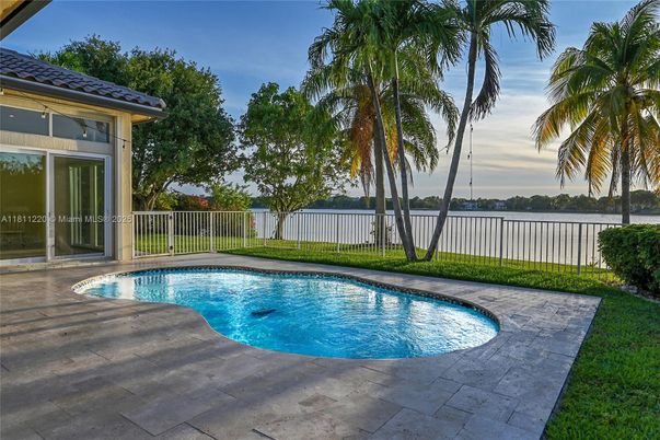 Exterior, Pool, Water