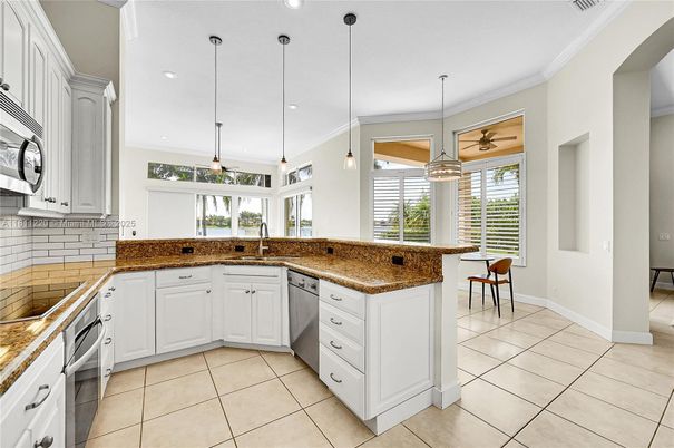 Interior, Kitchen, Pendant Lights, Recessed Lighting