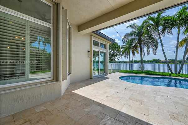 Exterior, Pool, Water