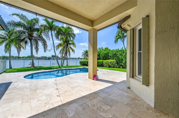 Exterior, Pool, Water
