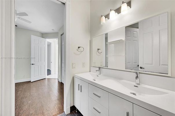 Bathroom, Dual Sink Vanities, Interior, Wood Texture Flooring