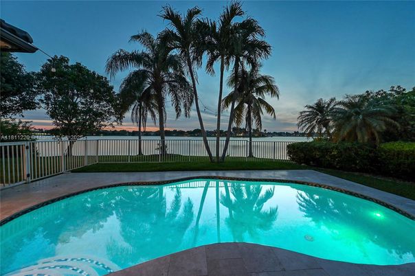 Exterior, Pool, Water