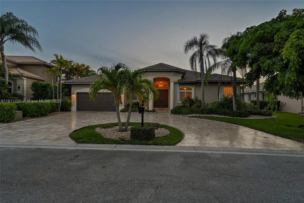 Attached, Backyard, Exterior, Facade, Mediterranean