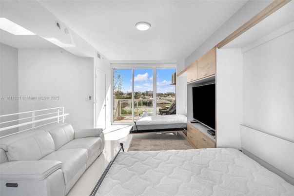 Interior, Living room, Water
