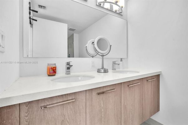Bathroom, Dual Sink Vanities, Interior