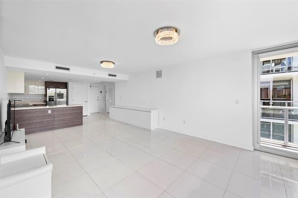 Empty room, Interior, Kitchen, Recessed Lighting, Stainless Steel Appliances