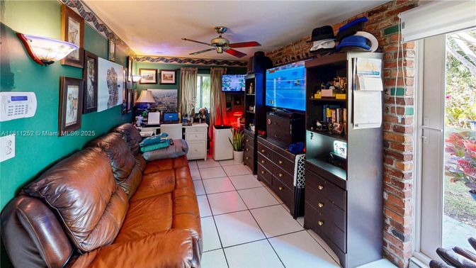 Interior, Living room