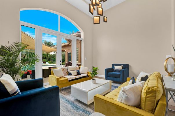 Interior, Living room, Pendant Lights