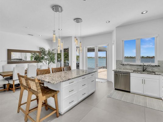 Dining room, Interior, Kitchen, Pendant Lights, Recessed Lighting, Stainless Steel Appliances, Water