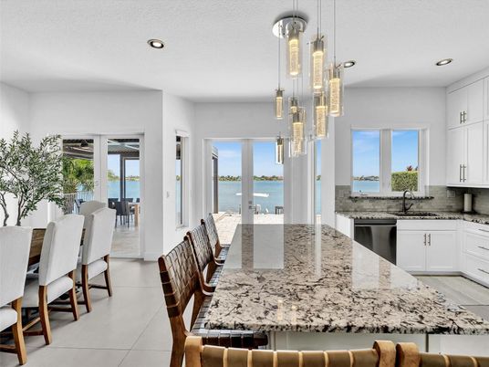 Dining room, Interior, Kitchen, Pendant Lights, Recessed Lighting, Water