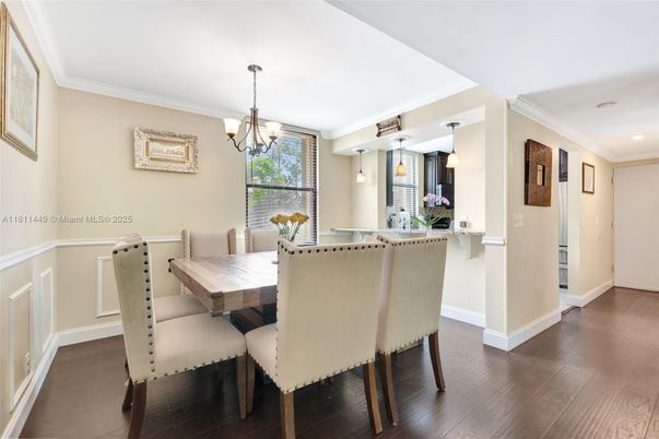 Chandelier, Dining room, Interior, Pendant Lights, Recessed Lighting, Wood Texture Flooring