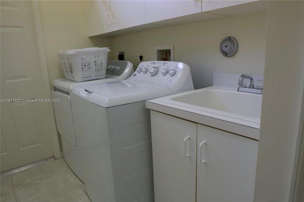 Interior, Washer