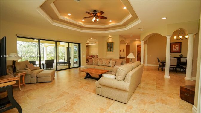 Dining room, Interior, Living room, Recessed Lighting