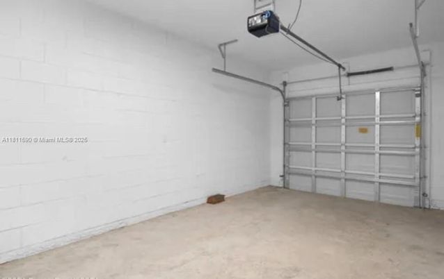 Garage, Interior