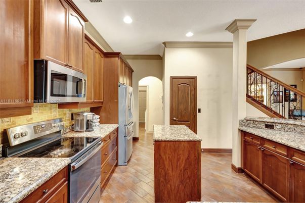 Interior, Kitchen, Recessed Lighting, Wood Texture Flooring