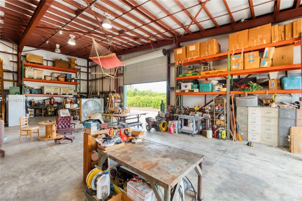 Garage, Interior
