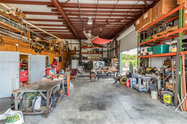 Garage, Interior