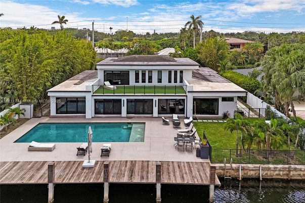 Exterior, Pool, Solar Panels