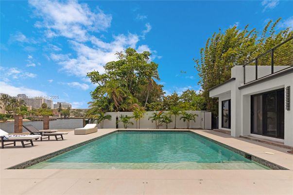Exterior, Pool, Water
