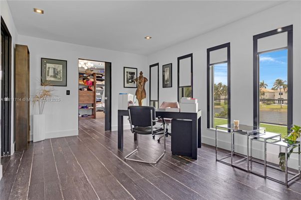 Home Office, Interior, Recessed Lighting, Water, Wood Texture Flooring