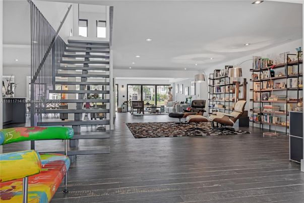 Interior, Recessed Lighting, Wood Texture Flooring
