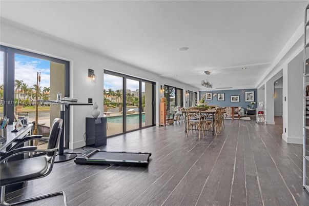 Dining room, Fitness Equipment, Interior, Recessed Lighting, Wood Texture Flooring